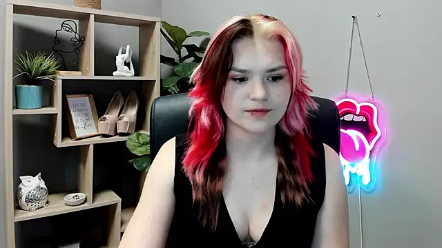 SweetLilyxo online show from 06/10/26, 06:45