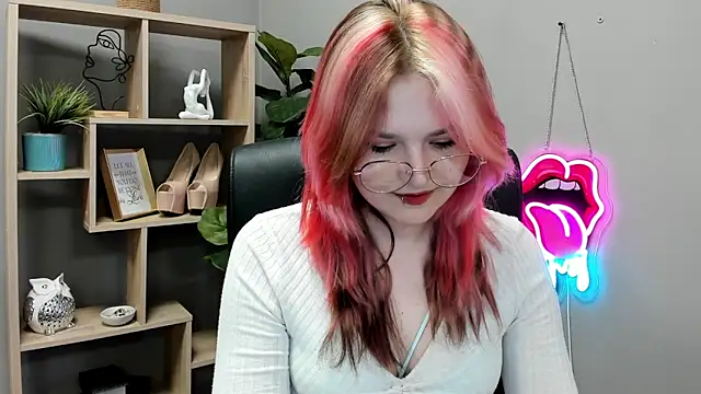 SweetLilyxo online show from 06/16/26, 06:38