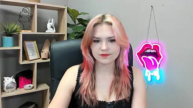 SweetLilyxo online show from 06/26/26, 06:40