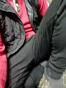 Snapshot of Aww21 chatting on 02/12/26, 09:10 Aww21 online show from 02/12/26, 09:10