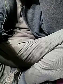 Snapshot of Aww21 chatting on 02/16/26, 07:54 Aww21 online show from 02/16/26, 07:54