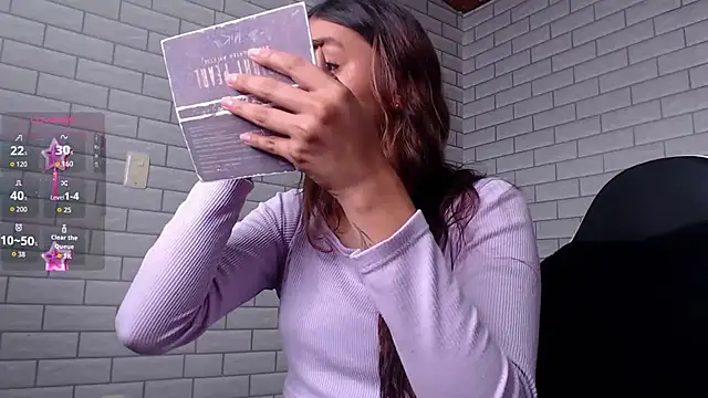 Paulette valverde online show from 03/13/26, 07:31