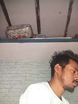Snapshot of ravimandal chatting on 04/15/26, 05:03 ravimandal online show from 04/15/26, 05:03
