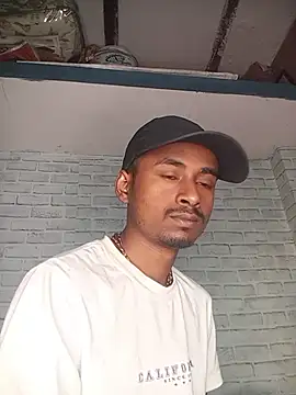Snapshot of ravimandal chatting on 05/05/26, 04:09 ravimandal online show from 05/05/26, 04:09