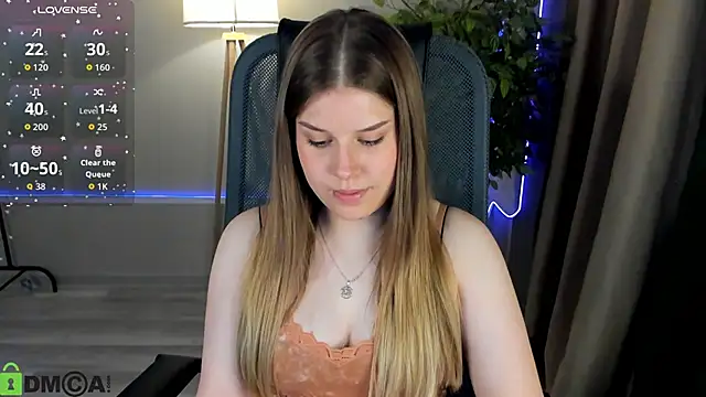 crispy amber online show from 03/14/26, 12:50