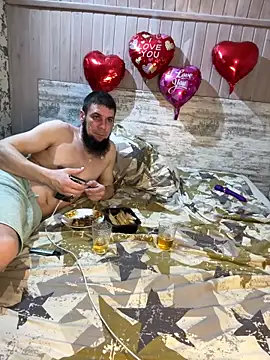 Snapshot of Sweetcoople28 chatting on 02/14/26, 07:54 Sweetcoople28 online show from 02/14/26, 07:54