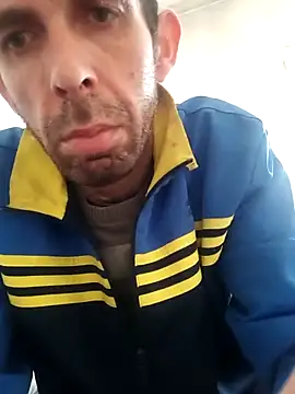 Snapshot of Lamich chatting on 04/08/26, 03:01 Lamich online show from 04/08/26, 03:01