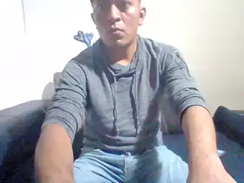 Snapshot of Alansmenxxx chatting on 02/08/26, 06:17 Alansmenxxx online show from 02/08/26, 06:17