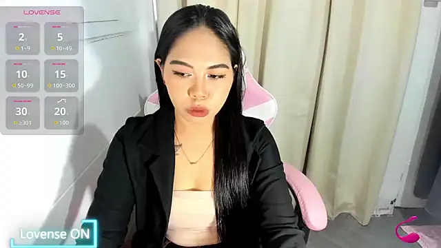Ursweetyshaine online show from 06/10/26, 02:34