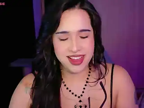 DIVINANGELA online show from 05/01/26, 03:44