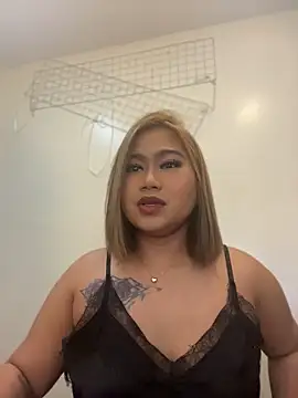 Snapshot of vien_pussy69 chatting on 06/19/26, 02:32 vien pussy69 online show from 06/19/26, 02:32