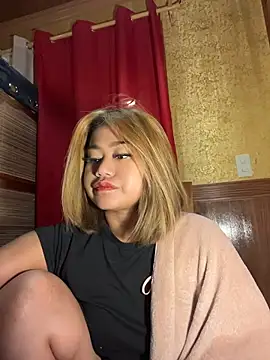 Snapshot of vien_pussy69 chatting on 07/23/26, 12:36 vien pussy69 online show from 07/23/26, 12:36