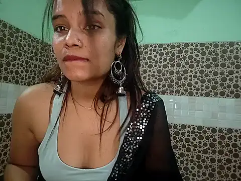 Snapshot of Aahana_07 chatting on 02/28/26, 10:05 Aahana 07 online show from 02/28/26, 10:05