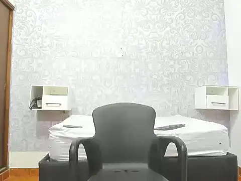 GoldenBoyM online show from 05/10/26, 03:33
