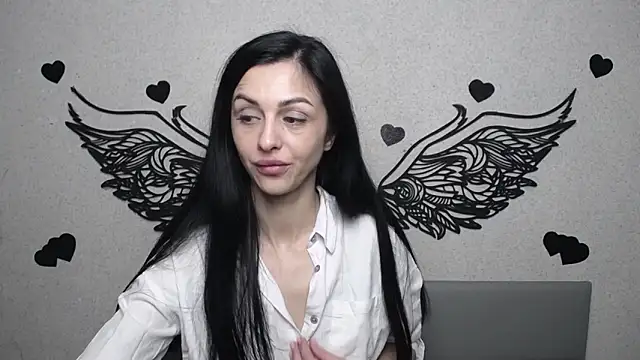 EvaClarkk online show from 05/11/26, 05:35