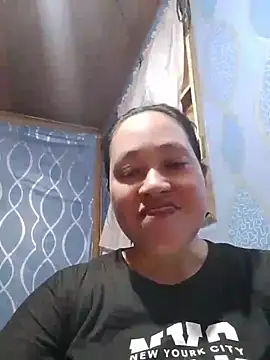 Snapshot of May_Bombs chatting on 06/23/26, 05:49 May Bombs online show from 06/23/26, 05:49