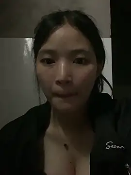Snapshot of Suzu_xx01 chatting on 05/04/26, 05:31 Suzu xx01 online show from 05/04/26, 05:31