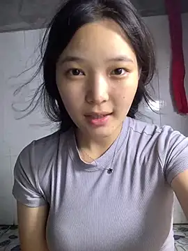 Snapshot of Suzu_xx01 chatting on 06/26/26, 04:44 Suzu xx01 online show from 06/26/26, 04:44