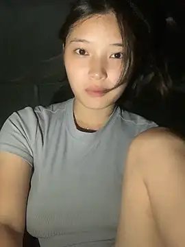 Snapshot of Suzu_xx01 chatting on 07/27/26, 04:36 Suzu xx01 online show from 07/27/26, 04:36