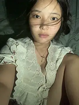 Snapshot of Suzu_xx01 chatting on 07/28/26, 05:01 Suzu xx01 online show from 07/28/26, 05:01