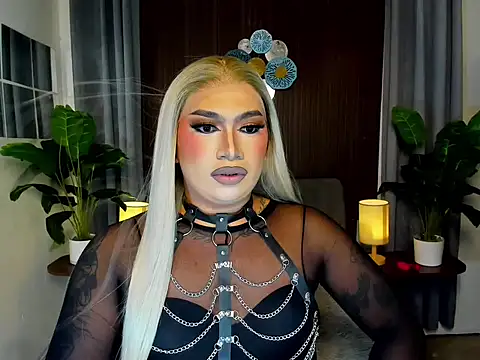 AmandaFlaire  online show from 07/06/26, 05:37