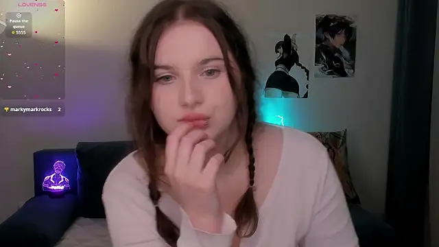 Snapshot of chloe_dashh chatting on 02/08/26, 08:12 chloe dashh online show from 02/08/26, 08:12