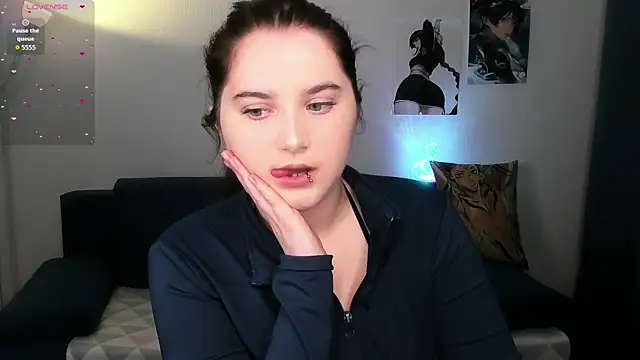 Snapshot of chloe_dashh chatting on 03/14/26, 04:56 chloe dashh online show from 03/14/26, 04:56