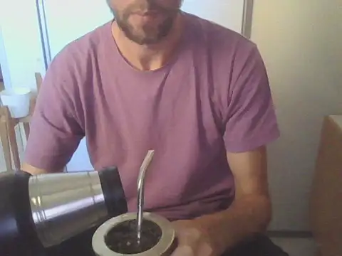 Snapshot of willyhot_hot chatting on 02/06/26, 10:35 willyhot hot online show from 02/06/26, 10:35