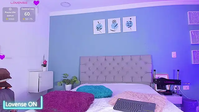 Valentina Rujano online show from 06/26/26, 02:16