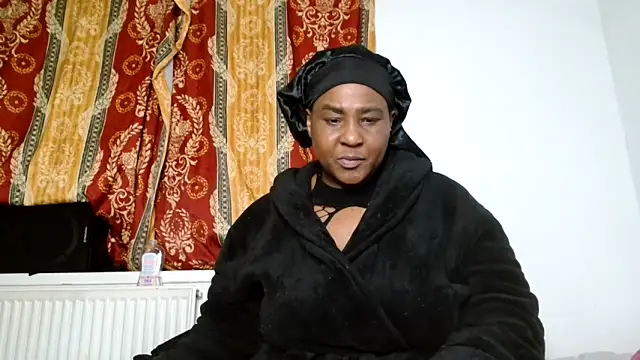 Snapshot of CurvySashia chatting on 03/02/26, 12:13 CurvySashia online show from 03/02/26, 12:13