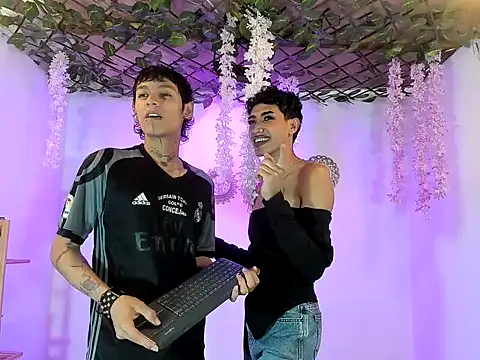 Snover hot2006 online show from 03/08/26, 10:13