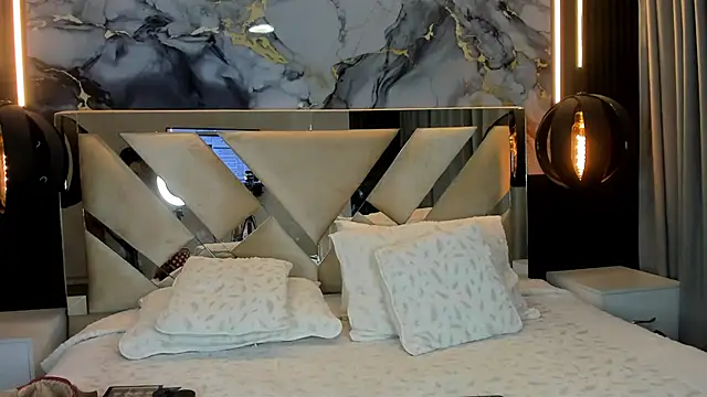 Snapshot of CharlotteKravizz chatting on 03/13/26, 03:57 CharlotteKravizz online show from 03/13/26, 03:57