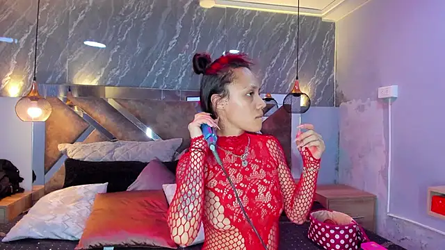 Snapshot of CharlotteKravizz chatting on 03/21/26, 04:06 CharlotteKravizz online show from 03/21/26, 04:06