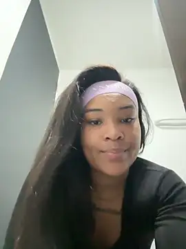 Snapshot of latin_riahnna_jp chatting on 05/19/26, 04:08 latin riahnna jp online show from 05/19/26, 04:08