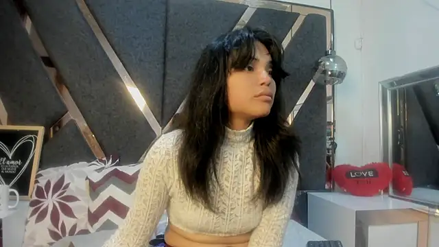 Maggyx online show from 06/18/26, 01:48