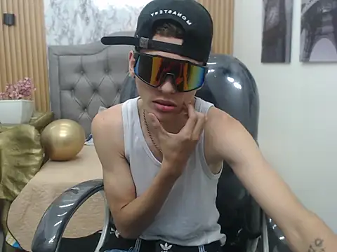 Snapshot of Asher_costa chatting on 03/25/26, 11:00 Asher costa online show from 03/25/26, 11:00