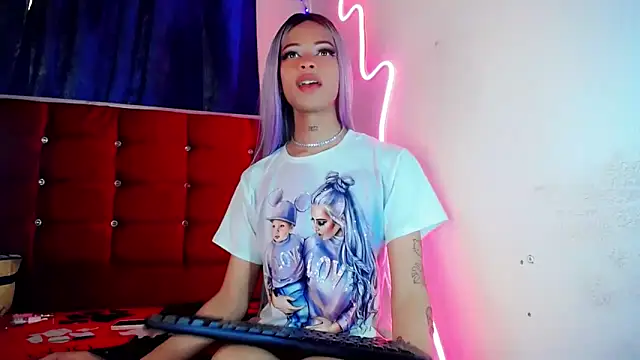 DahliaGill online show from 05/12/26, 04:59