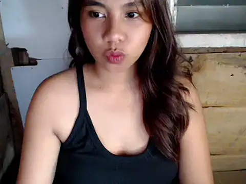 KristinaValerie22 online show from 02/28/26, 03:46