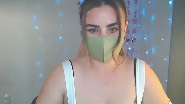 Snapshot of Avelina1 chatting on 05/12/26, 10:01 Avelina1 online show from 05/12/26, 10:01