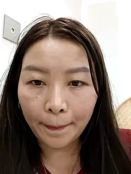 Snapshot of Jennie_dogy chatting on 02/23/26, 12:02 Jennie dogy online show from 02/23/26, 12:02