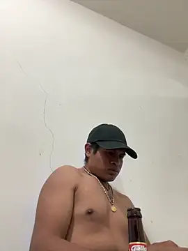 Snapshot of Ttony502 chatting on 03/24/26, 12:37 Ttony502 online show from 03/24/26, 12:37