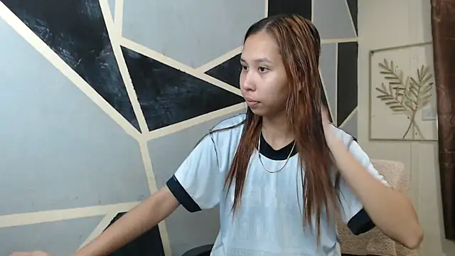 Snapshot of Charming_lexi chatting on 04/22/26, 11:23 Charming lexi online show from 04/22/26, 11:23