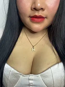 Snapshot of Violet_pusy chatting on 04/04/26, 02:25 Violet pusy online show from 04/04/26, 02:25