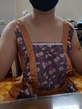 LiilyZi online show from 05/08/26, 10:15