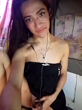 Snapshot of GeorginaLove09 chatting on 05/16/26, 07:34 GeorginaLove09 online show from 05/16/26, 07:34