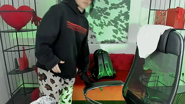NeoGeisha online show from 05/02/26, 01:05
