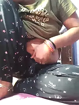 Snapshot of Priyajii-11 chatting on 02/05/26, 05:23 Priyajii-11 online show from 02/05/26, 05:23