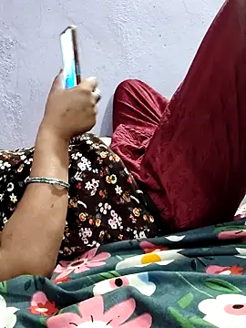 Snapshot of Priyajii-11 chatting on 04/02/26, 03:26 Priyajii-11 online show from 04/02/26, 03:26