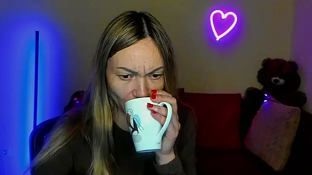 BlondMikey22 online show from 05/01/26, 05:23
