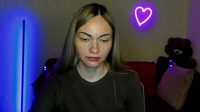 Snapshot of BlondMikey22 chatting on 05/06/26, 11:26 BlondMikey22 online show from 05/06/26, 11:26